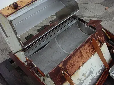 USED JH DAY BRUSH SIFTER