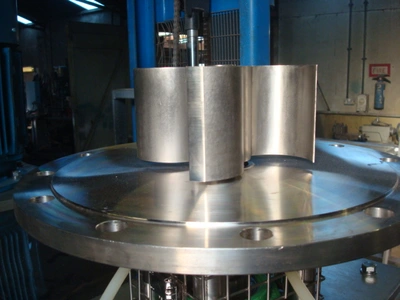 1,200 L S/S Enc Intensive Liquiverter