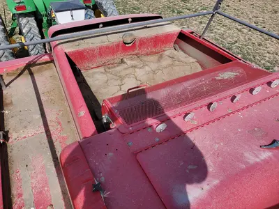 USED 2012 MASSEY FERGUSON 2170