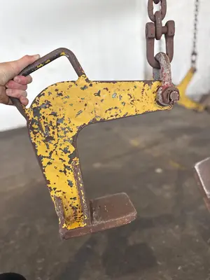 20,000 LB X 10' BRADLEY SPREADER BAR. STOCK # 0450025.