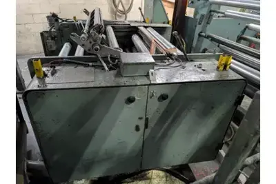 GLOUCESTER 40" 418 Bag Machines, Bottom Seal in Line | Mark One Machinery (4)