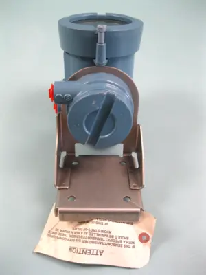 NEW Micro Motion 2700 R12 AB AEZCZ