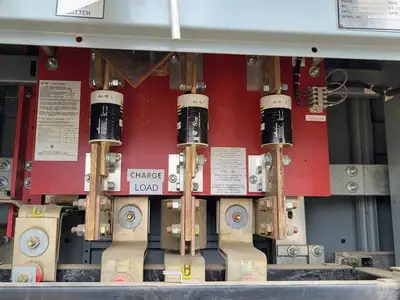 Power Distribution Center (PDC), 1600A Main, 2-400A & 4-100A