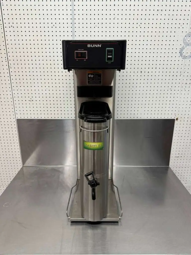 Used Bunn Used Bunn 36700.0013 TB3Q 3 Gallon Iced Tea Brewer with a Dispenser 120V 2 Coffee Equipment Illinois US | Falcon Restaurant Supply #1375115