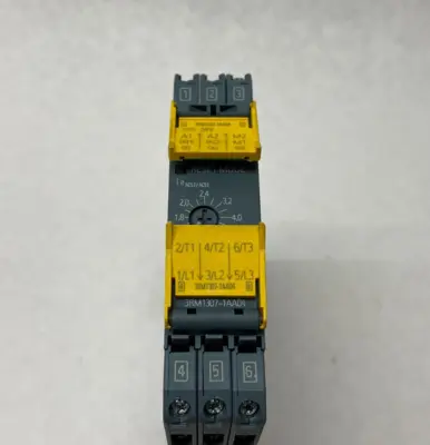 USED SIEMENS SIRIUS FAIL-SAFE REVERSING STARTER 500V SCREW TERMINALS