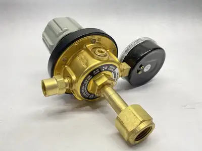 USED VICTOR EDGE SERIES CARBON DIOXIDE REGULATOR 0781-5201
