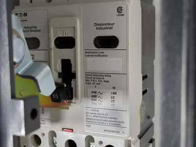 60/15 Amp MCC Circuit Breaker HFD3060/HFD3015 w/ Limiter LFD3070R