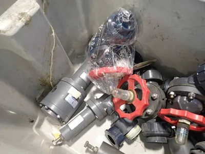 1 1/4" Valves