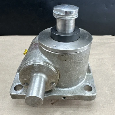 USED PFAFF 5-L
