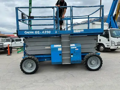 Used GENIE GS-4390RT Scissor Lifters Utah US | Global Remarketing #1285330