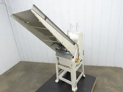 Oliver 797-G Bread Slicer Gravity Feed Bread Slicer 1/2" Slice 32 Blade 120V 1Ph