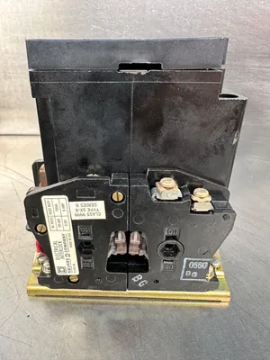 Square D 8502-SD02 Nema Size 2 Starter 600V 3Ph (4b-30)