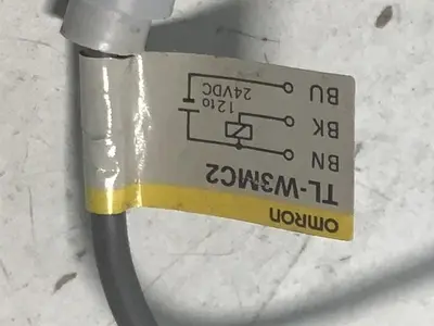 USED OMRON TL-W3MC2