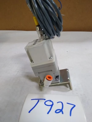 SMC ITV2050-31N2CL4 Pneumatic Regulator, + CABLE + PLATE