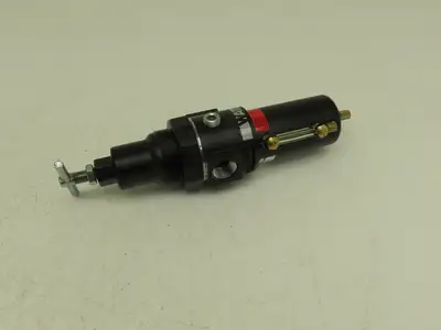 Watts Fluidair B12-04WJD M3 Pneumatic Integral Filter Regulator 1/2" NPT 250PSI