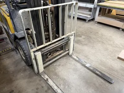 USED YALE GP050RFNUAE084