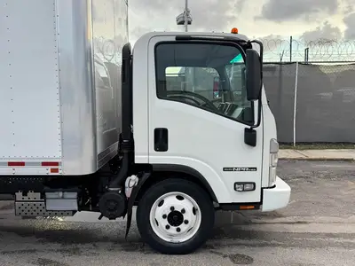 Used 2024 ISUZU NPR HD Box trucks Florida US | Truck and Van Outlet #1509131