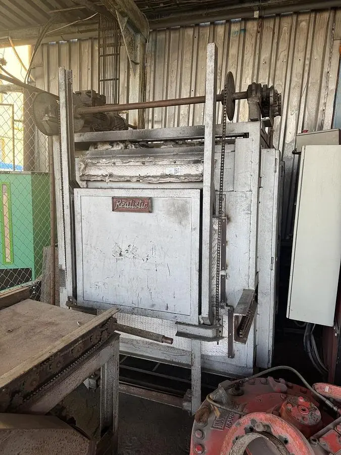 Used 1982 REALISTIC CAE 700 S1 Heat Treating Furnaces CZ | Amaron s.r.o. #1064576