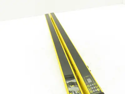 Schmersal SLC440-ER-0490-14-01 Safety Light Curtain Transmitter & Receiver Set