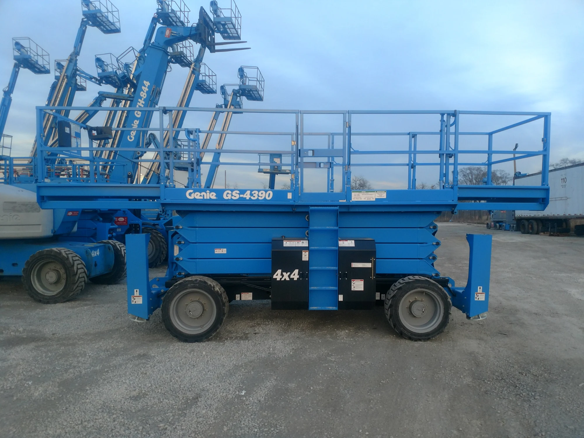 USED 2017 Genie GS-4390 RT