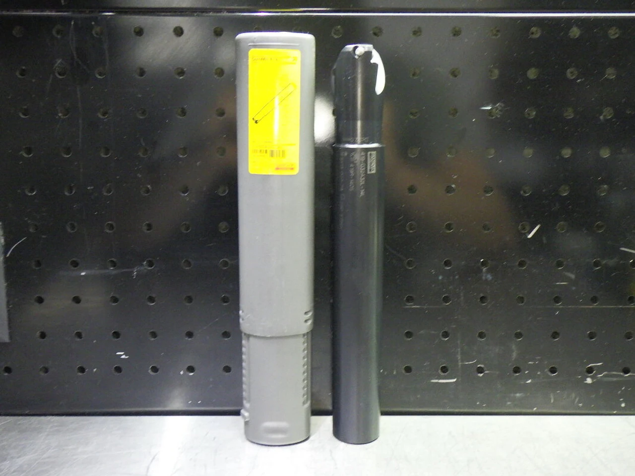 Sandvik 32mm 2 Flute Coolant Thru Indexable Endmill 419-032A32L-14L (LOC1529)