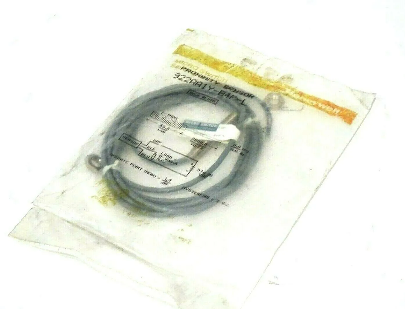NEW HONEYWELL 922AA1Y-B4P-L PROXIMITY SWITCH 922AA1YB4PL