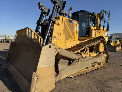 USED 2018 Caterpillar D8T