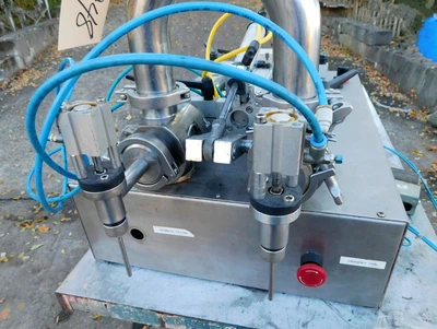 USED TWIN PISTON FILLER TWIN PISTON