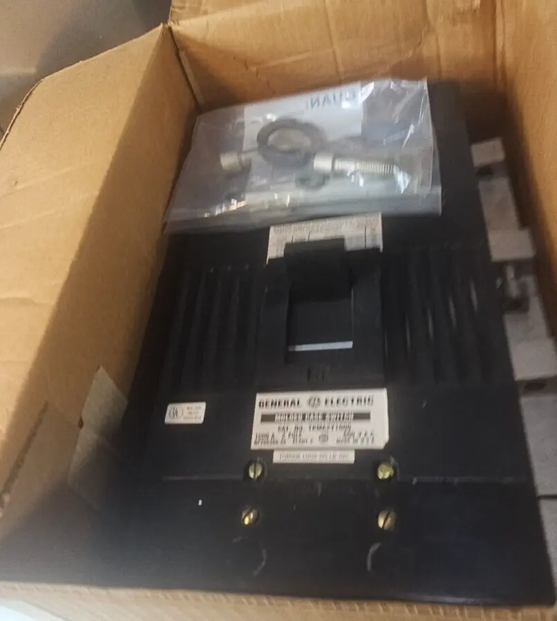 General Electric TKMA2Y1000 1000Amp 600Volt 2 Pole Switch loc4E