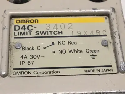 USED OMRON D4C-3402