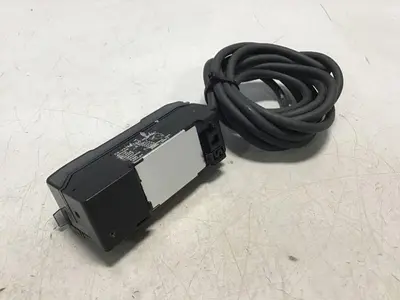 USED KEYENCE CORP CZ-V21AP
