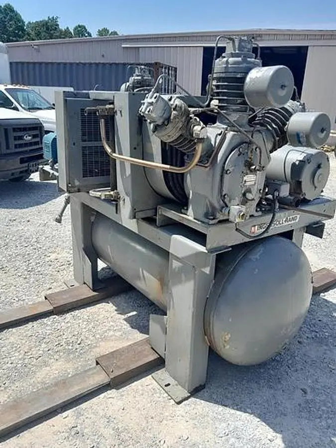 USED INGERSOLL-RAND AIR COMPRESSOR MD.TPTA 40