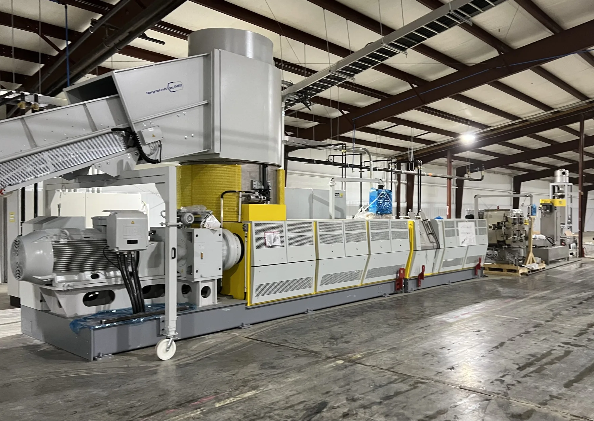 NGR Plastic Recycling Pelletizing System Model C: GRAN 165-170 V HD