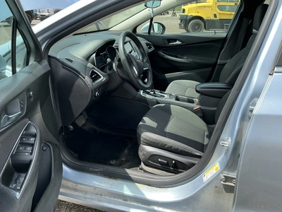 USED 2017 CHEVROLET CRUZE