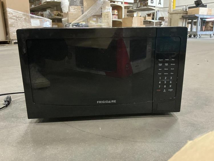 Used FRIGIDAIRE EMW1132-BLACK Restaurant Small Appliances Michigan US | Miedema Asset Management Group #1186689
