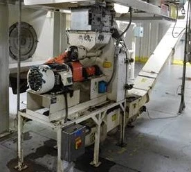 Jacobson P-160-DFF hammermill, 10 HP