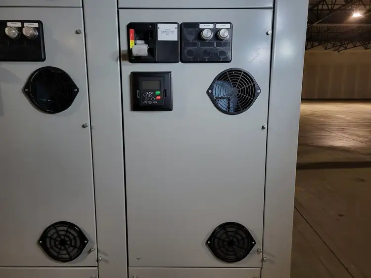 Used EATON SVX004A1-5A4N1 Switchgears British Columbia CA | Lenmark #240331
