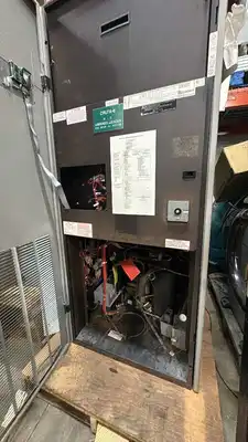 LIEBERT CHALLENGER 3000 Air Conditioning Equipment | Global Machine Brokers, LLC (12)