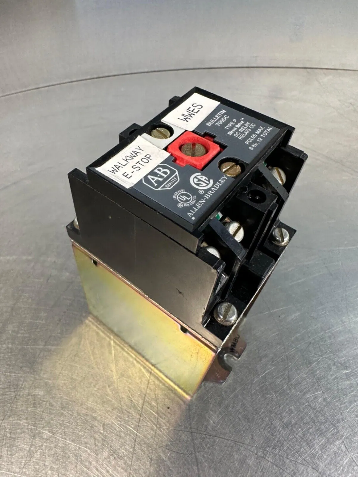 Allen Bradley 700DC-P400Z24 Ser A 700dc Bulletin Relay (4c-39)