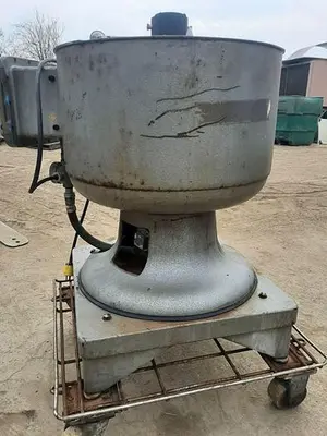 USED INTERNATIONAL CENTRIFUGE EXD