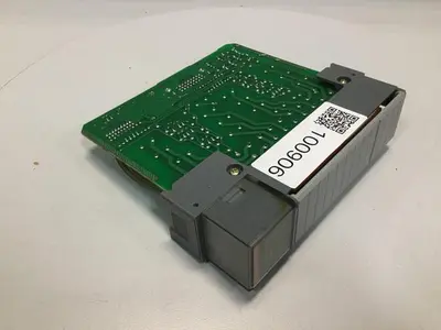 USED ALLEN BRADLEY 1746-0W16