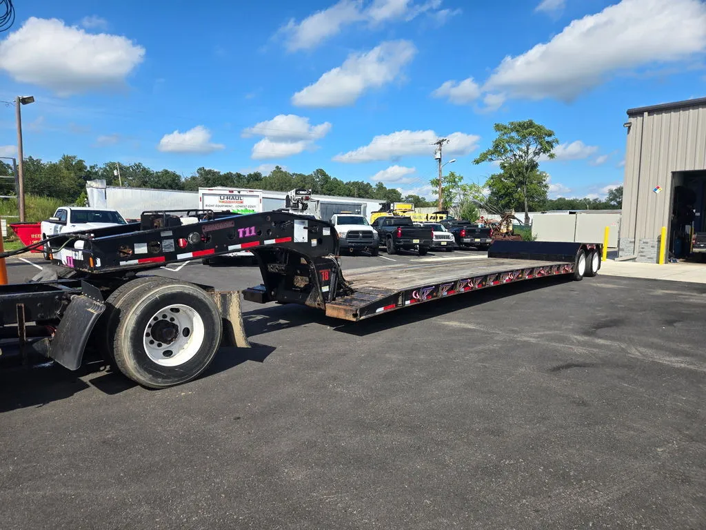 Used 2021 FONTAINE RENEGADE LXN40 18 Lowboy Trailers Minnesota US | Carco Truck & Equipment #1513865