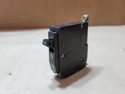 Used SQUARE D QOB130 Switchgears British Columbia CA | Lenmark #1486888