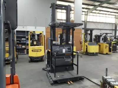 USED 2018 CROWN SP4050-30