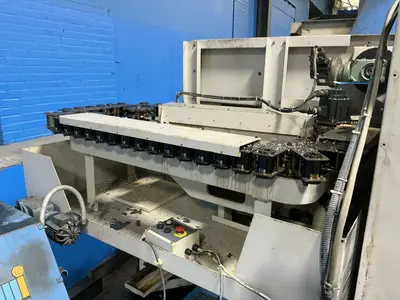 Used 2001 MAZAK CORRP. VTC300C Vertical Machining Centers Ohio US | HGR 24 #1249455