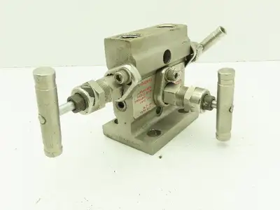 SS-M3PDF8-FL Stainless 316SS Manifold Control Valve 1/2"NPT 6000 PSI