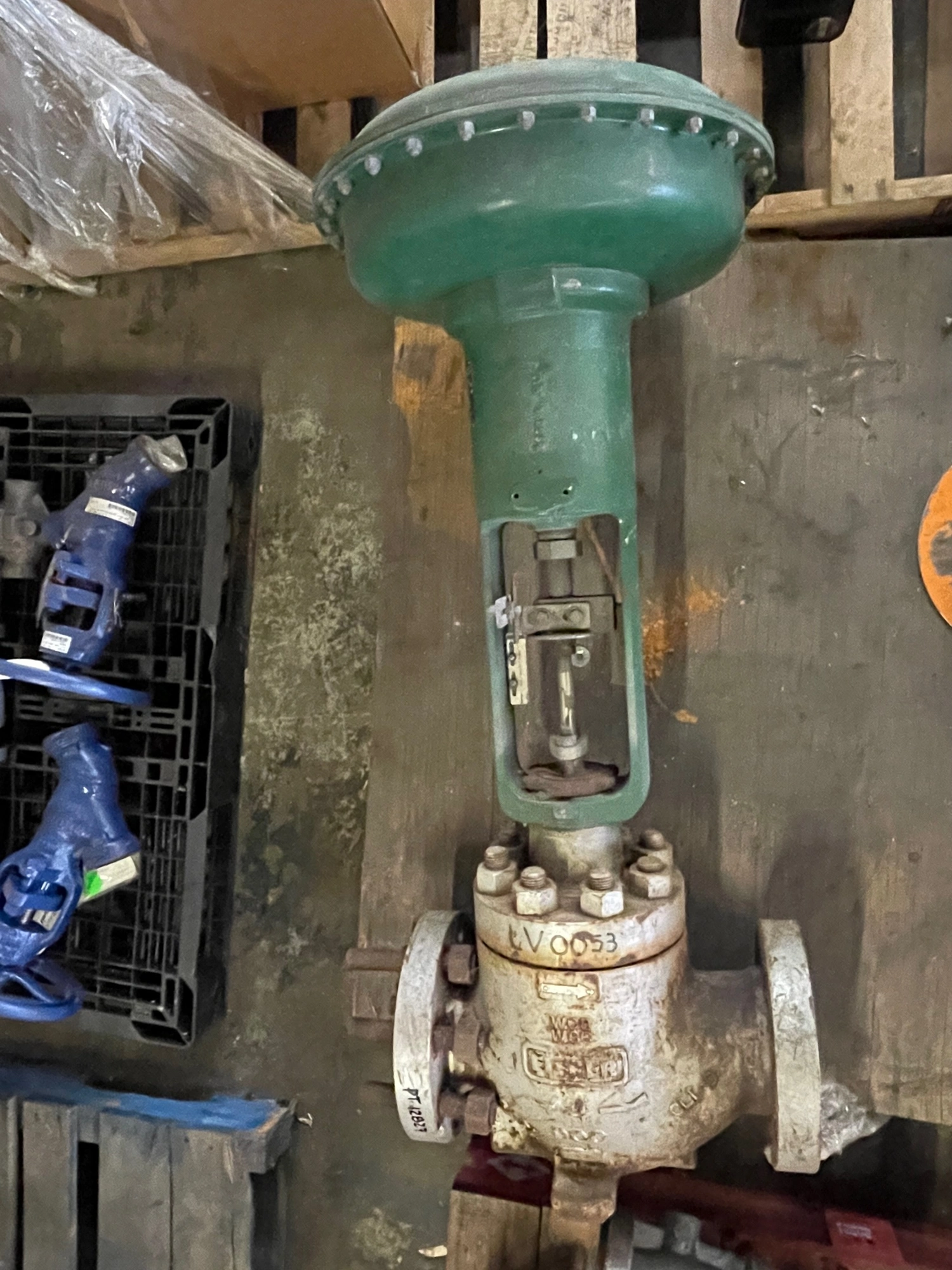 Fisher Steam Control Valve type HPT size 4" Class 900 material WCB/316SS