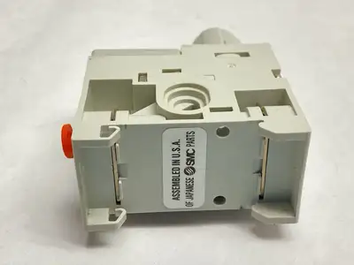 Used SMC Compact Manifold Pressure Regulator Block 1/4" Air Pressure Regulators Michigan US | Maverick Industrial Sales #1392391