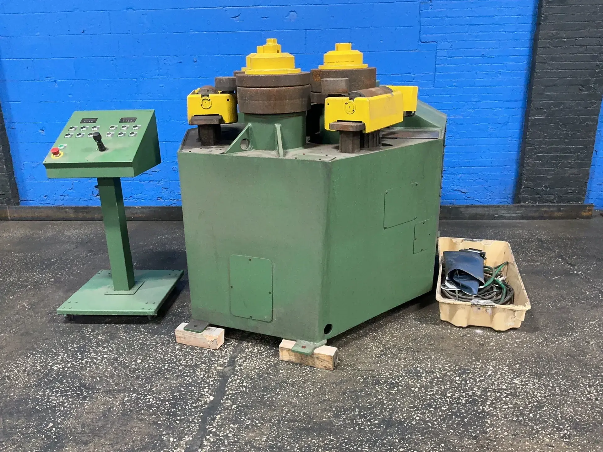 Used PULLMAX Z41 Angle Bending Rolls Ohio US | HGR 24 #1441269