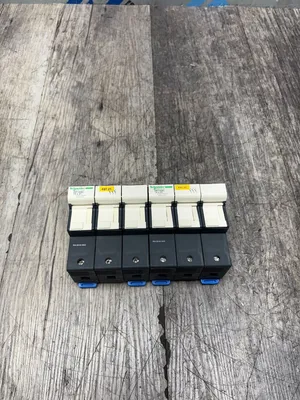 SCHNEIDER DF143C Electrical/PLC/Automation | ESS Industrial Equipment Sales (2)